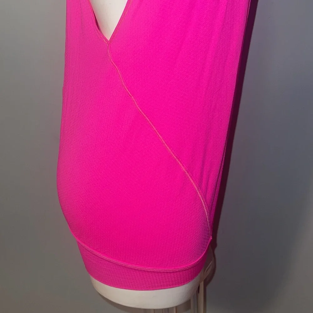 Lululemon ladies Hot Pink and Gray No Limits Sports Bra with attached tank
